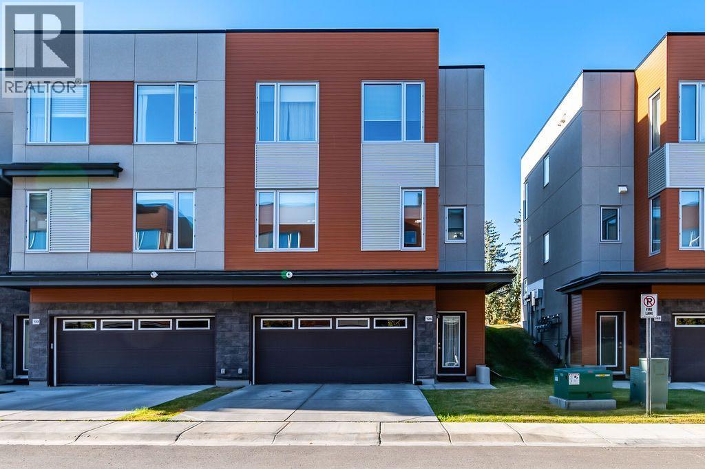 135 Shawnee Common SW, Calgary, AB T2Y 0P9
