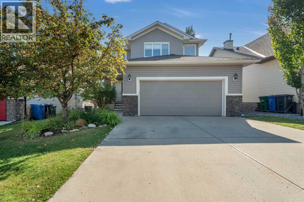 70 Westmount Rd, Okotoks, AB T1S 2J4