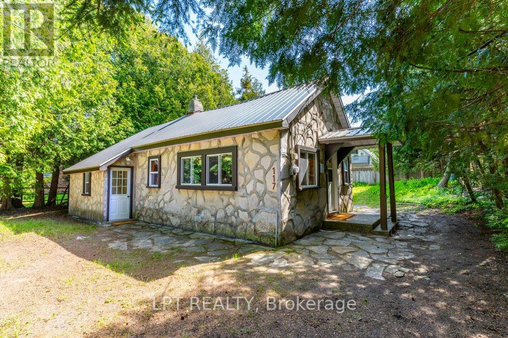 117 Second Ave N, South Bruce Peninsula, ON N0H 2G0