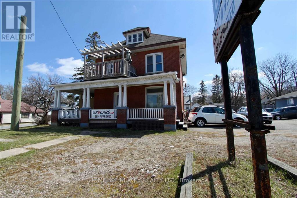 150 Essa Rd, Barrie, ON L4N 3L1