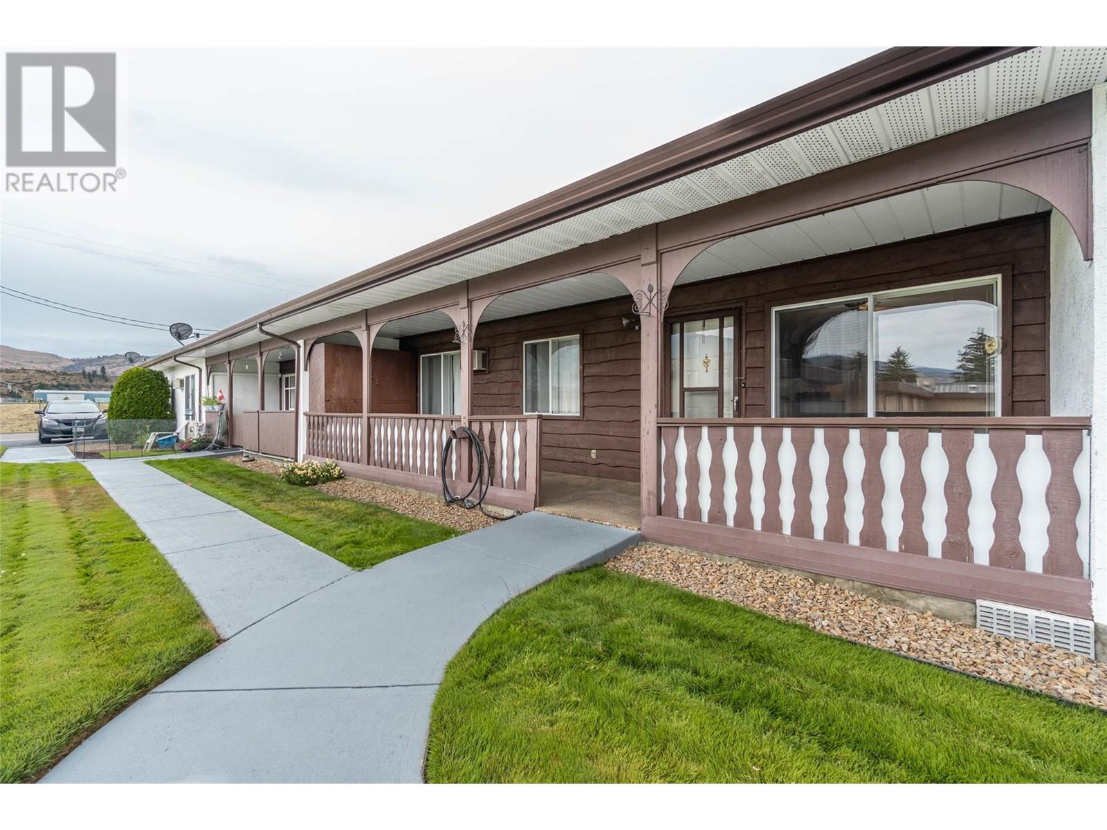5862 Airport Street Unit 3, Oliver, BC V0H 1T0