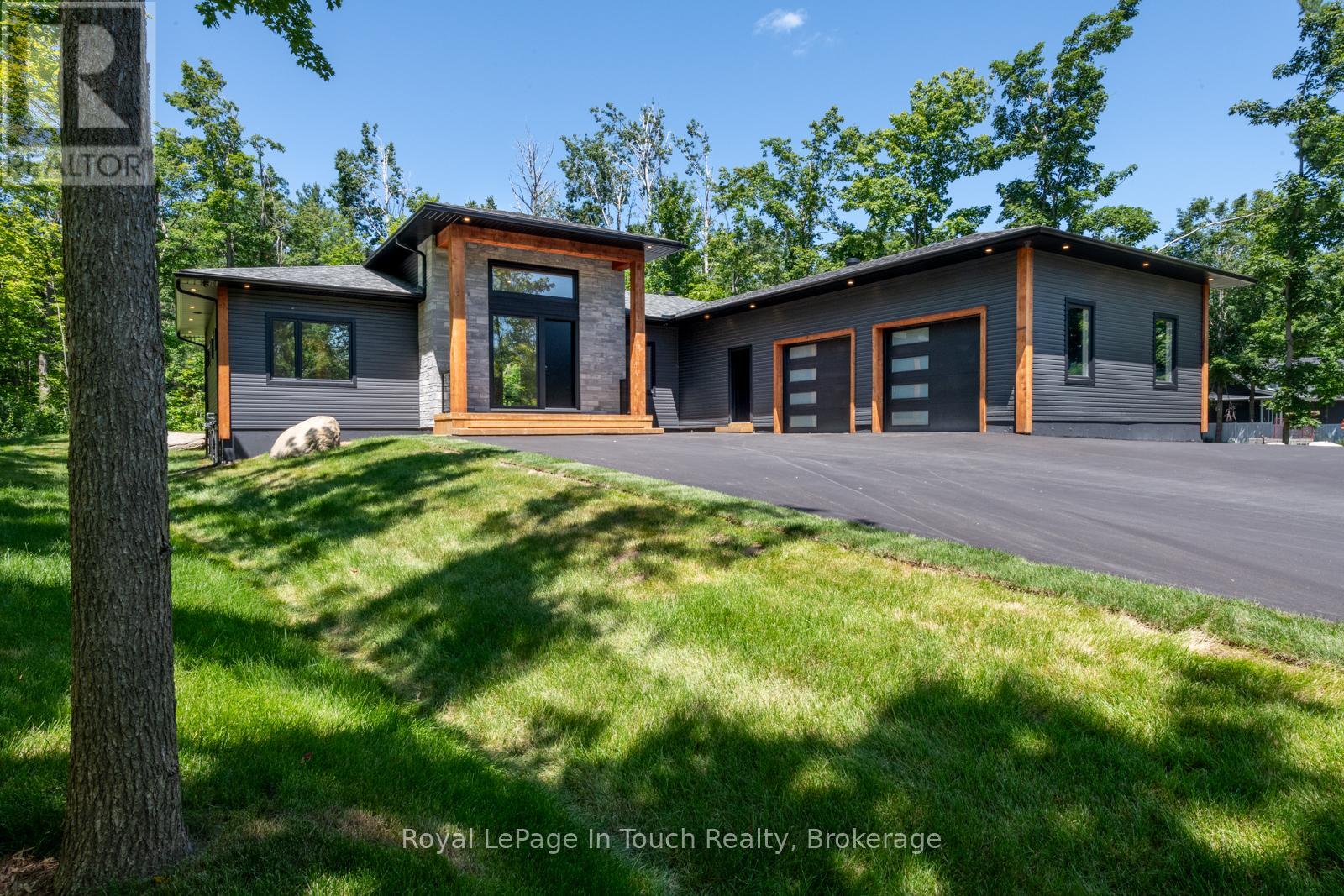 57 Alpine Dr, Oro-Medonte, ON L0K 1N0