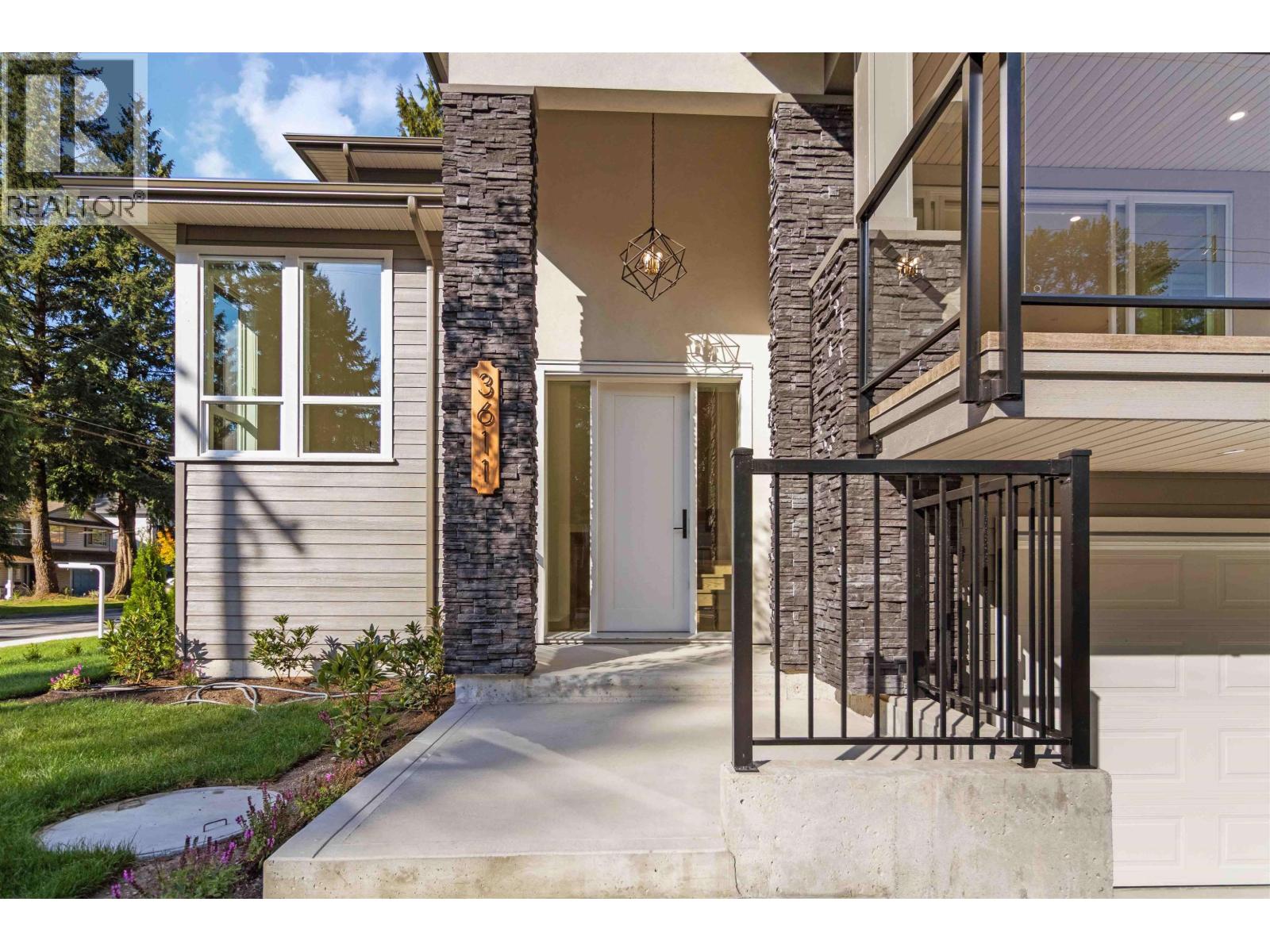 765 Patricia Ave, Port Coquitlam, BC V3B 0V4