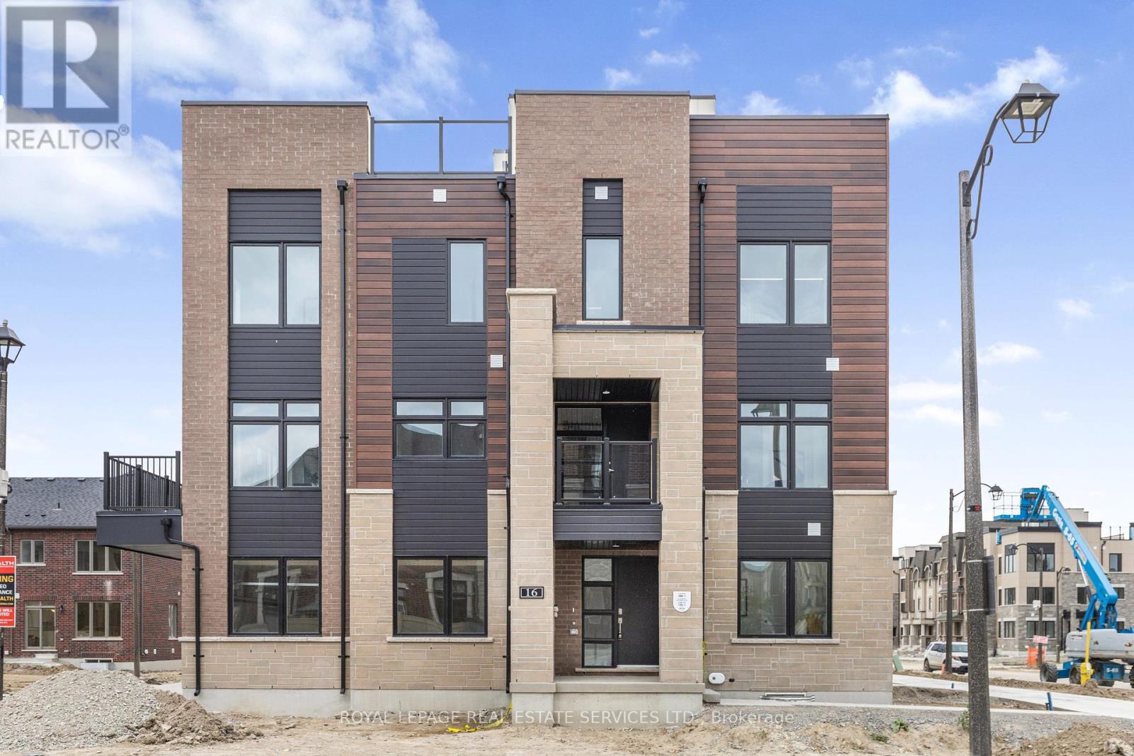 16 Jessica Antonella St, Markham Angus Glen, ON L6C 3M6