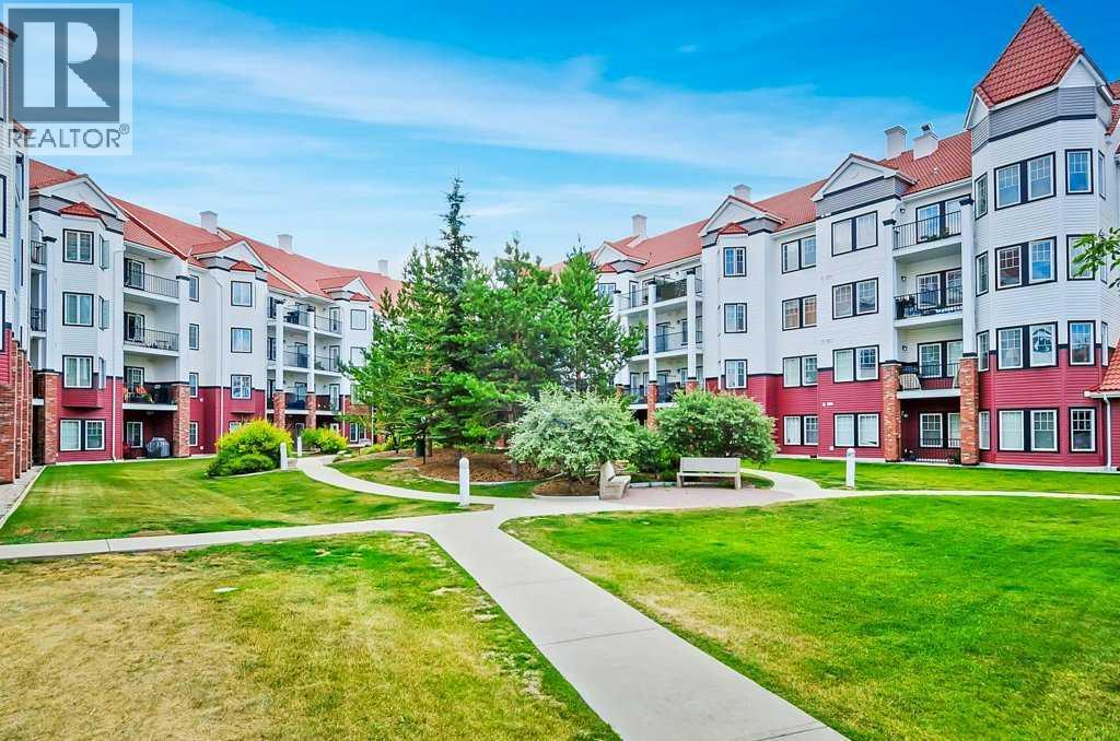 60 Royal Oak Plaza Nw Unit 127 Cir, Calgary, AB T3G 0A7