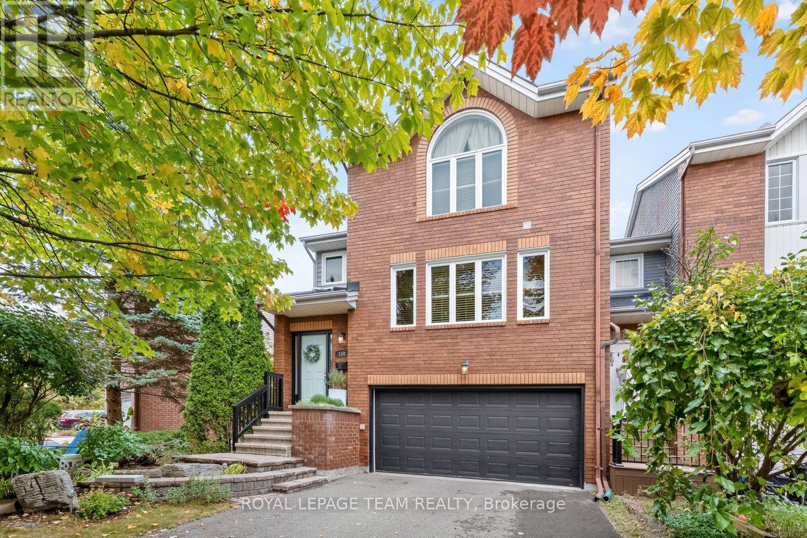 159 Dunbarton Ct, Ottawa, ON K1K 4L6