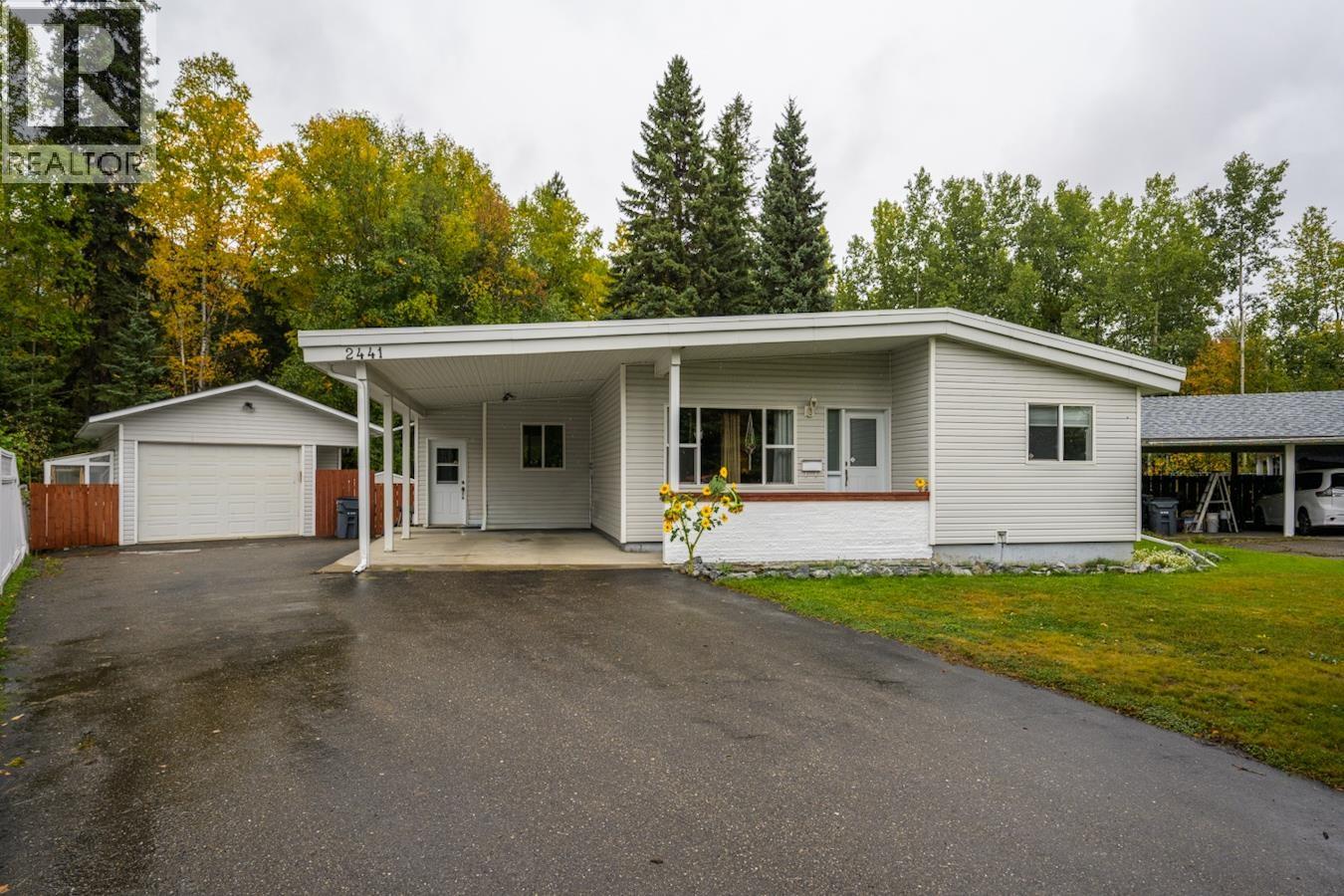 2441 Lisgar Cres, Prince George, BC V2N 1C4