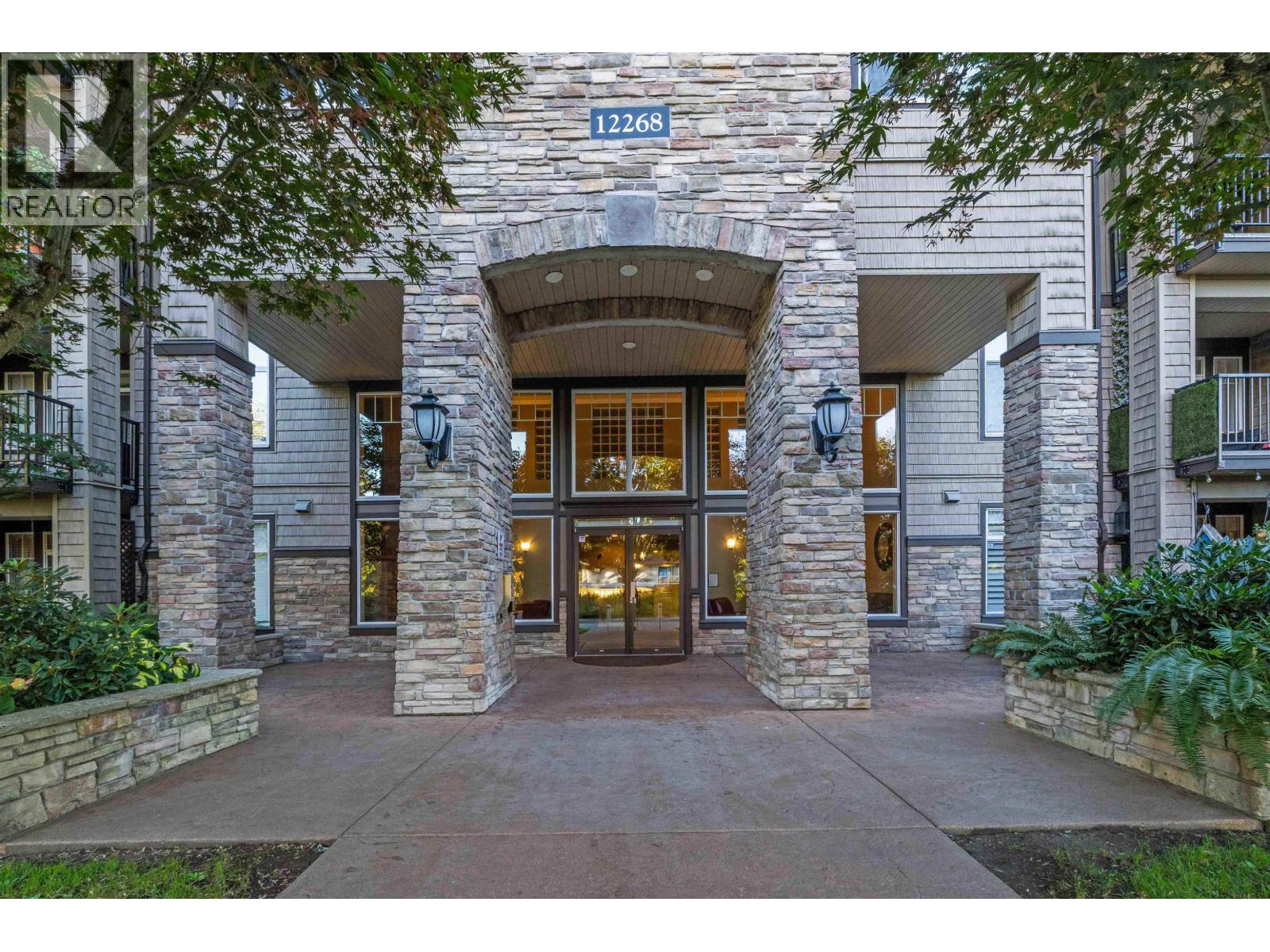12268 224 Street Unit 305, Maple Ridge, BC V2X 6B8