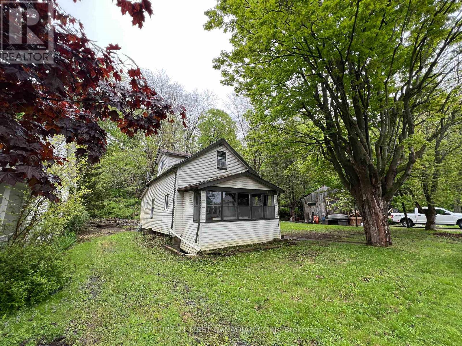 205 Orchard St, Central Elgin, ON N5L 1C4