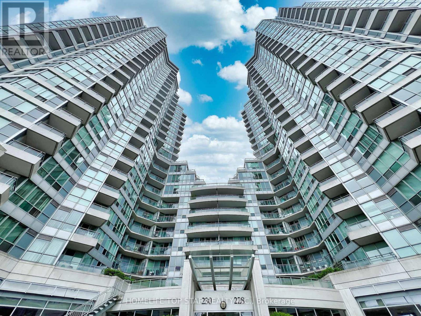 1006 228 Queens Quay W, Toronto, ON M5J 2X1