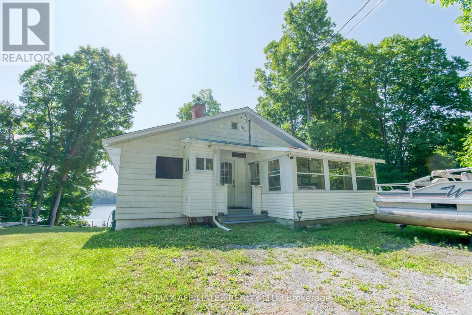 163 Brash Ln #a, South Frontenac, ON K0H 2B0