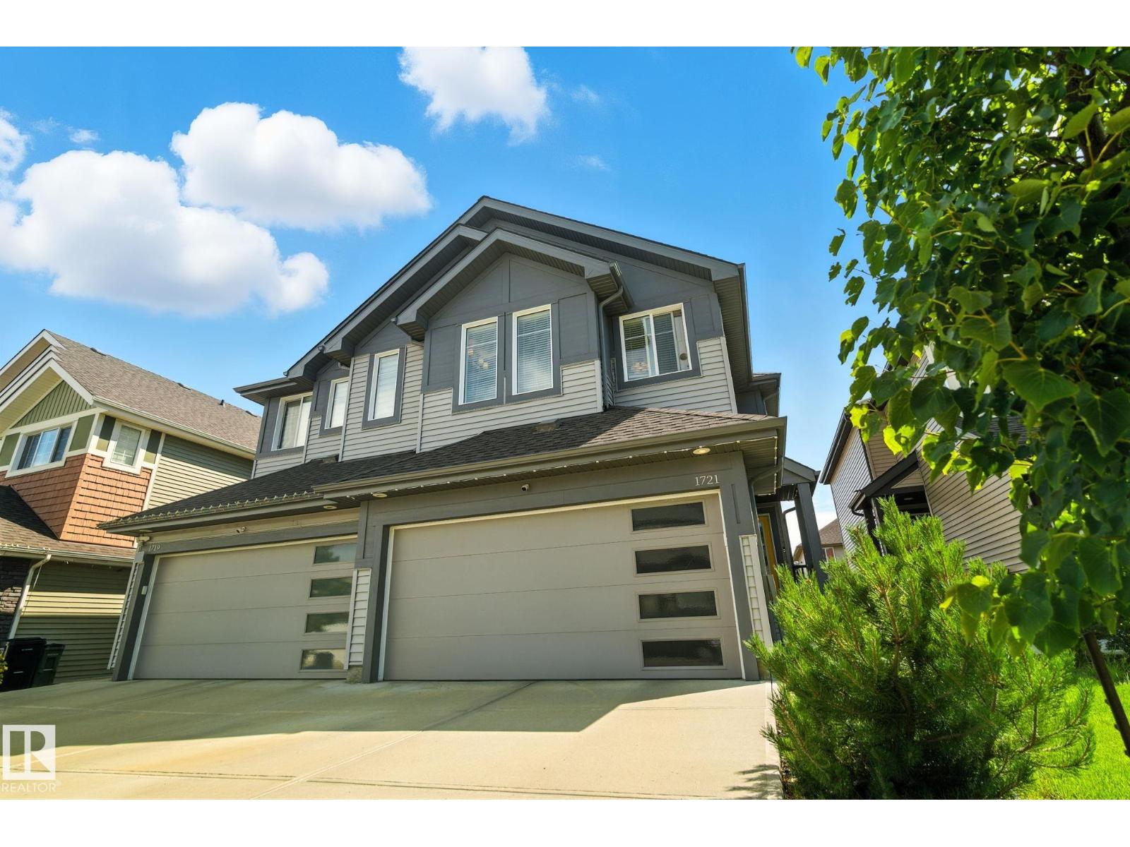 1721 Dumont Cr SW, Edmonton, AB T6W 3J2