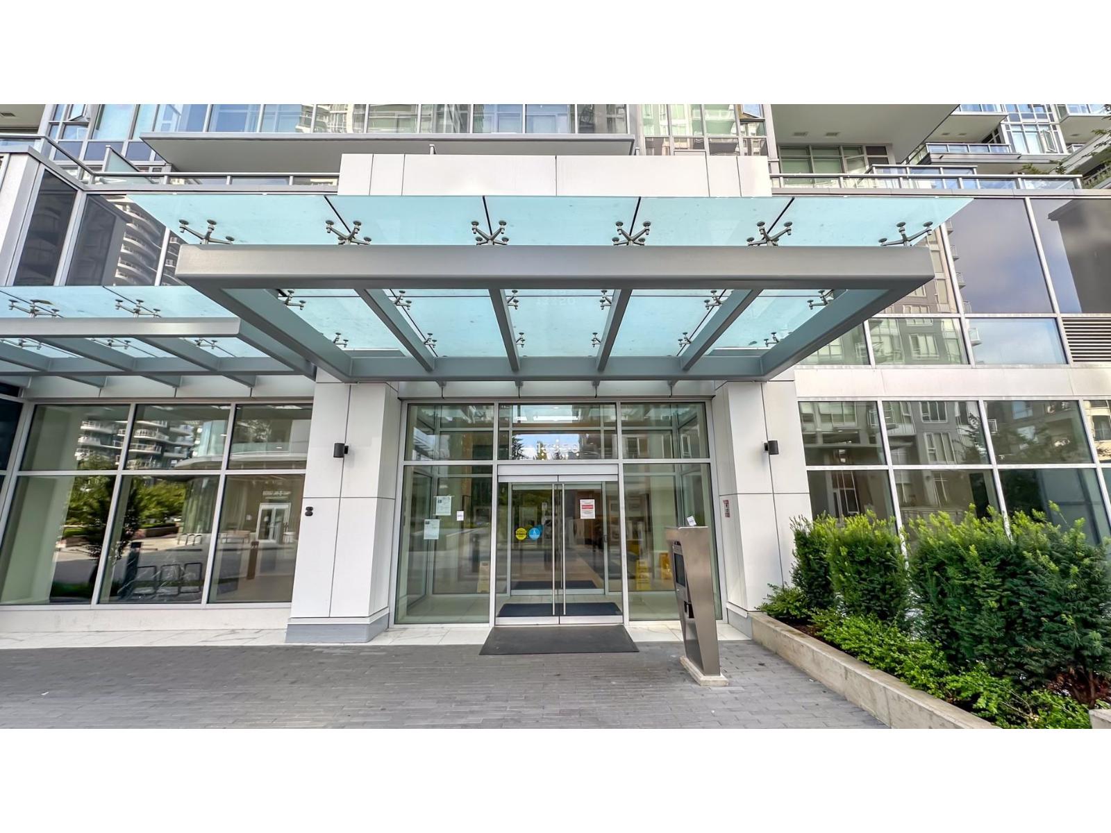 13350 Central Avenue Unit 2211, Surrey, BC V3T 0S1