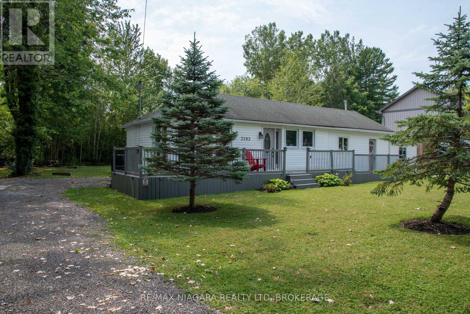 3283 Grove Ave, Fort Erie, ON L0S 1N0