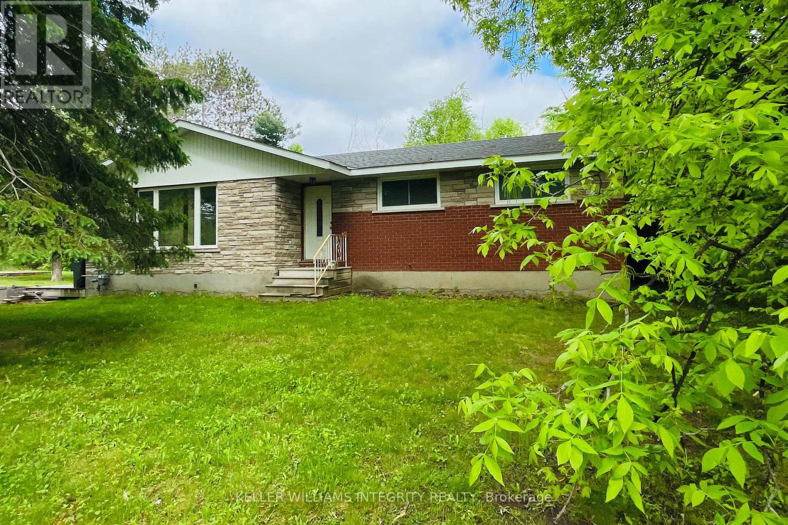 6330 Rothbourne Rd, Ottawa, ON K0A 1L0