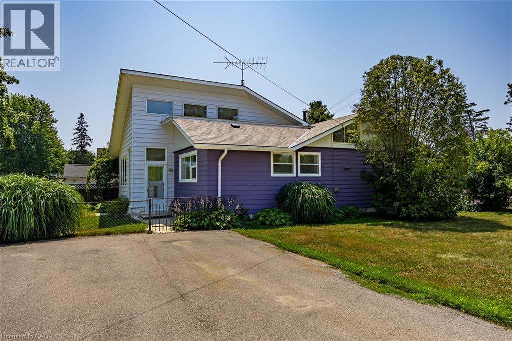228 Regent Ave, Port Dover, ON N0A 1N0