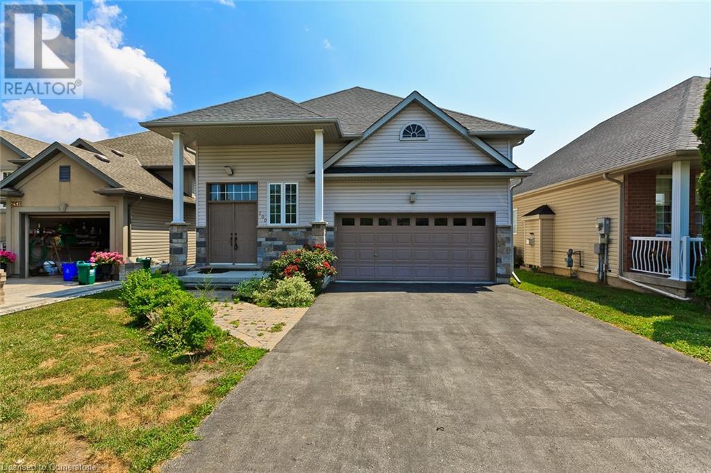 200 Regatta Dr, Welland, ON L3B 6E8