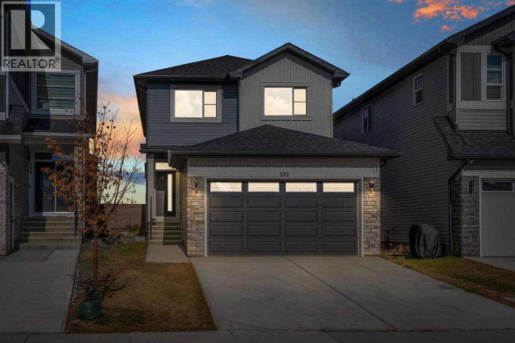 592 Savanna Cres NE, Calgary, AB T3J 5P1