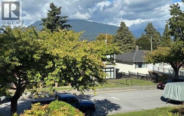 4362 Cambridge St, Burnaby, BC V5C 1H4