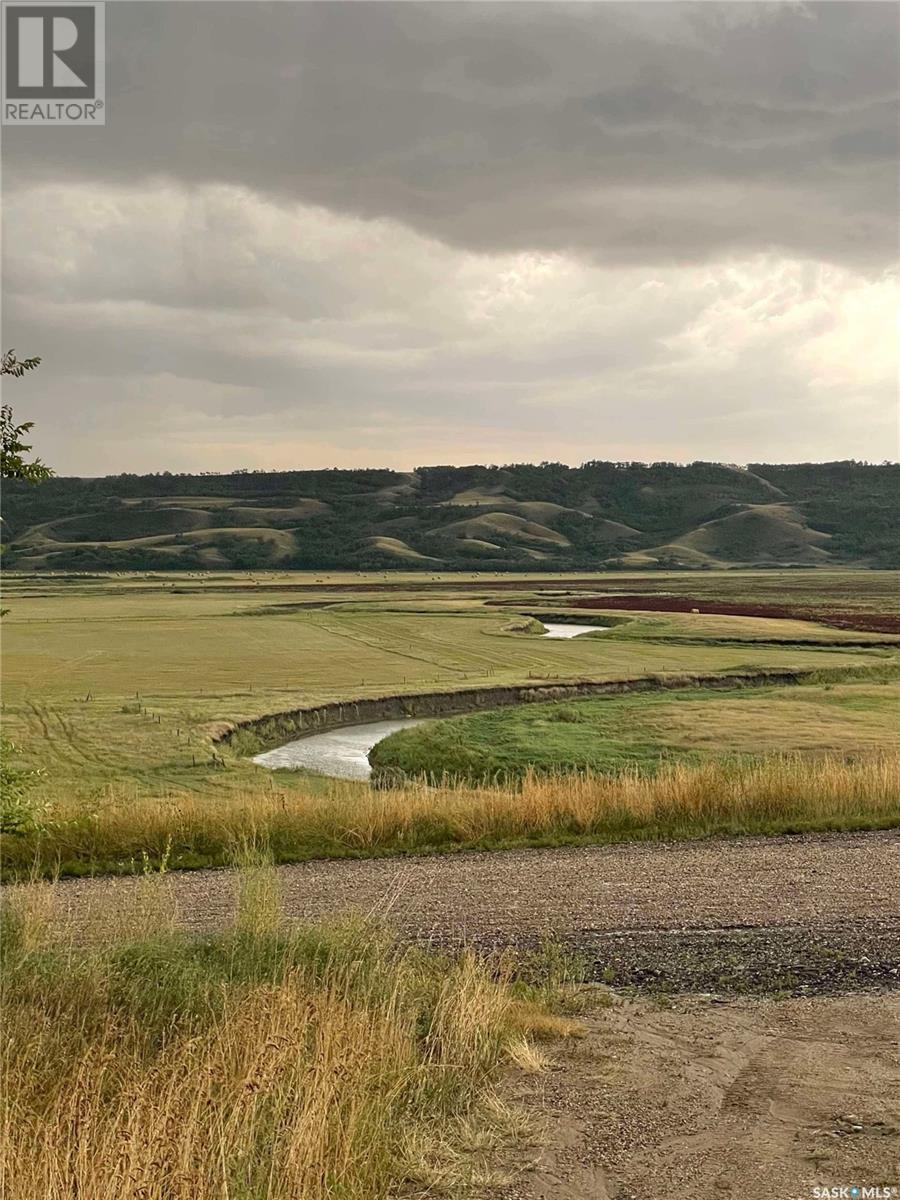 Valley House On 3 15 Acre Lot, Longlaketon Rm No. 219, SK S0G 0J5