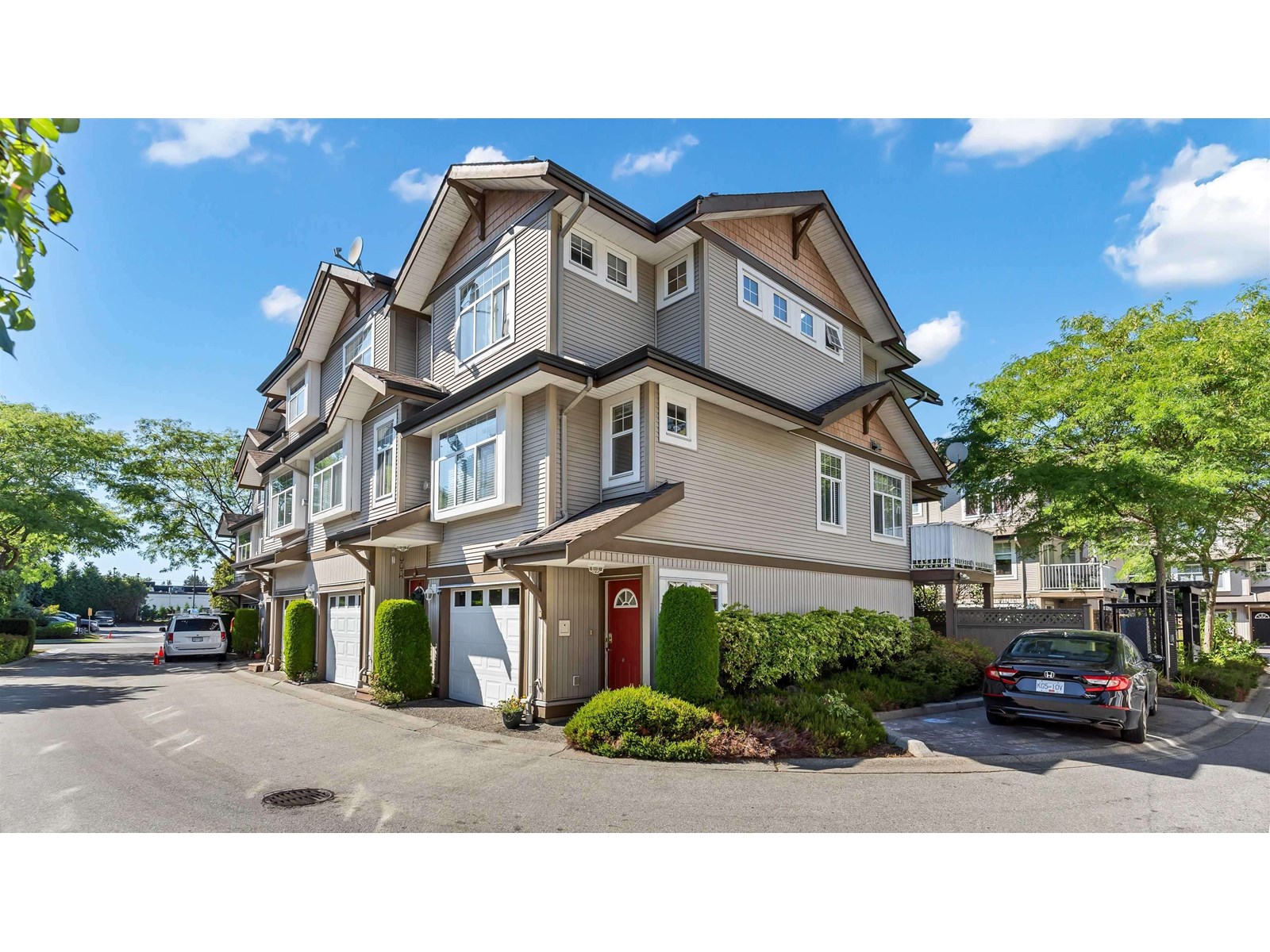 9580 Prince Charles Boulevard Unit 105, Surrey, BC V3V 1S6