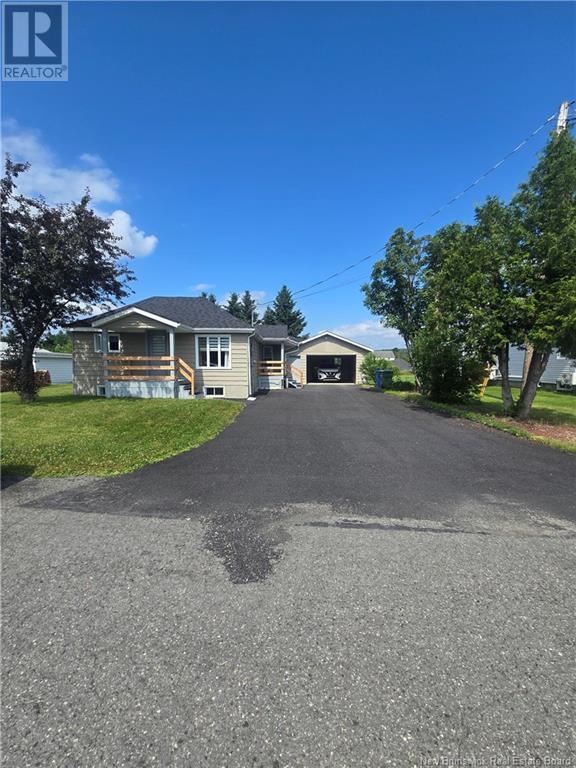 42 Hotel De Ville St, Clair, NB E7A 2E9