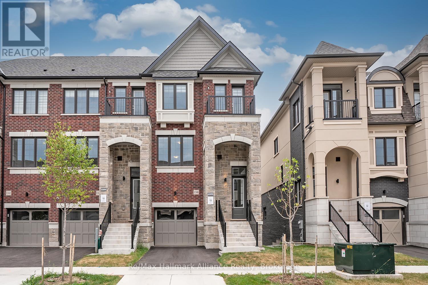1346 Kaniv St, Oakville Go Glenorchy, ON L6M 5R3