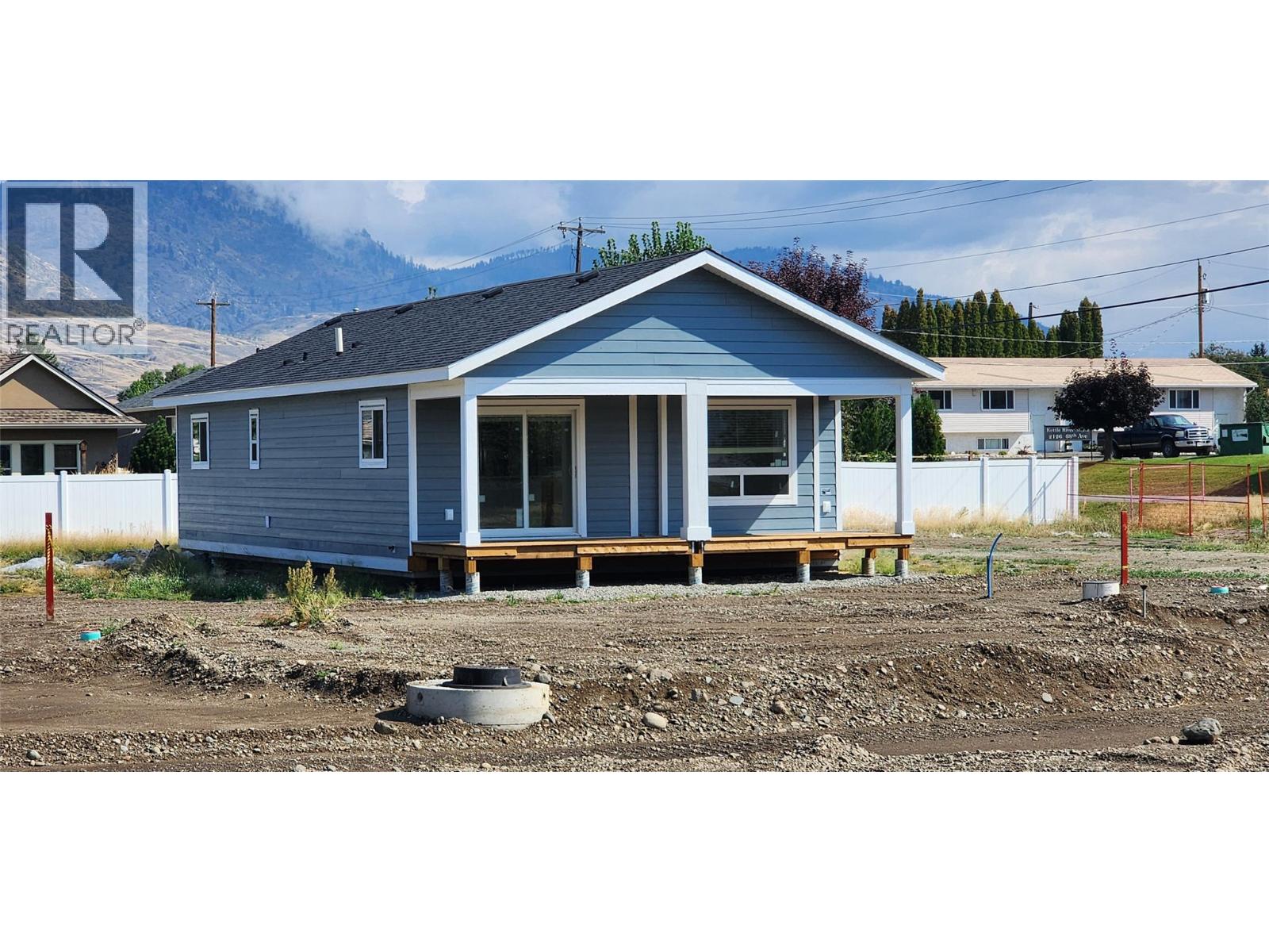 6830 9 Street, Grand Forks, BC V0H 1H0