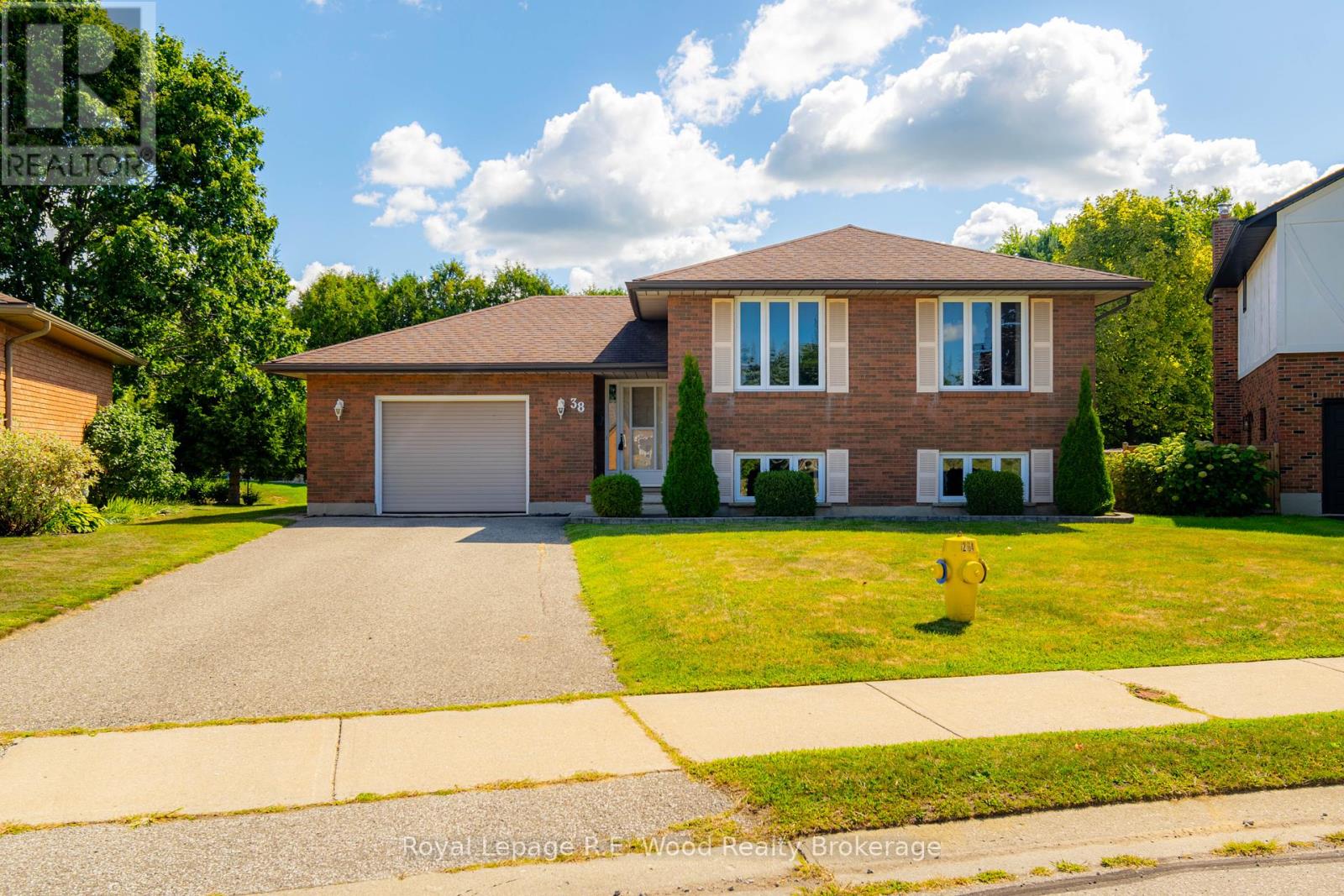 38 Denrich Ave, Tillsonburg, ON N4G 4W1