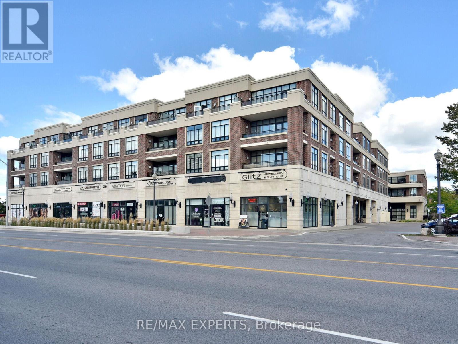 207 2396 Major Mackenzie Dr, Vaughan Maple, ON L6A 4Y1