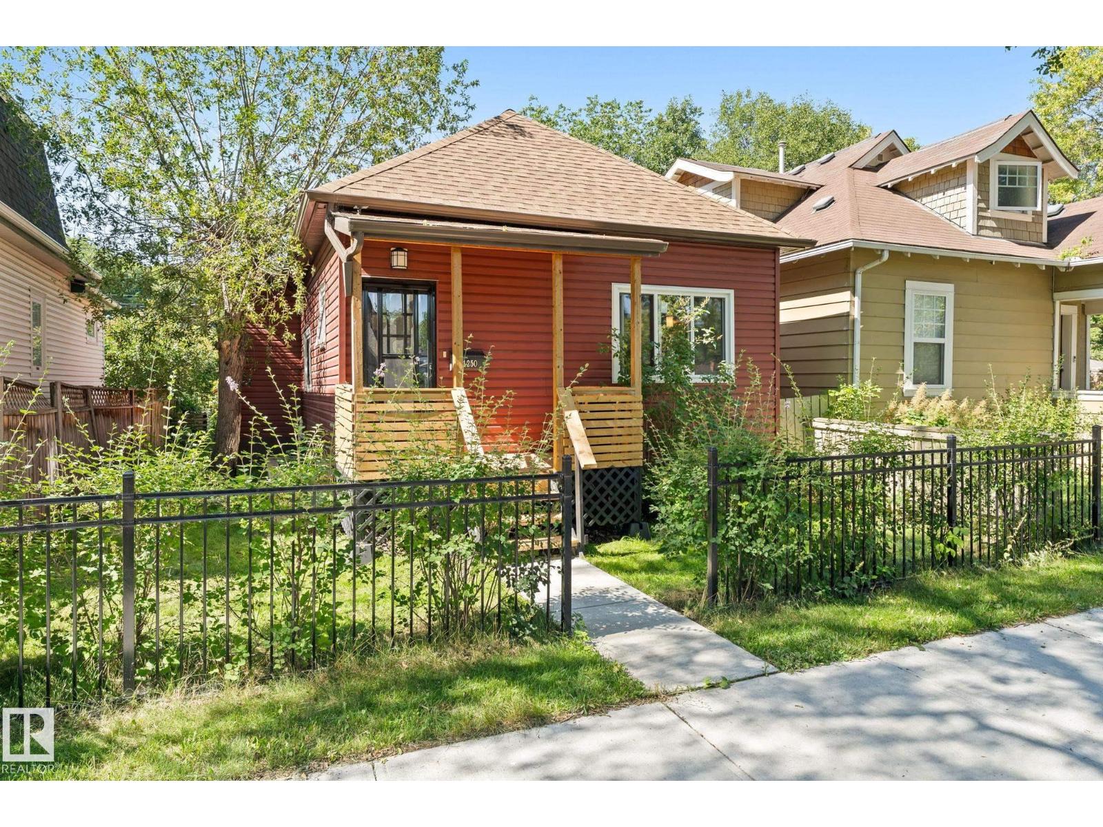92 St Nw Unit 11250, Edmonton, AB T5G 0Z1
