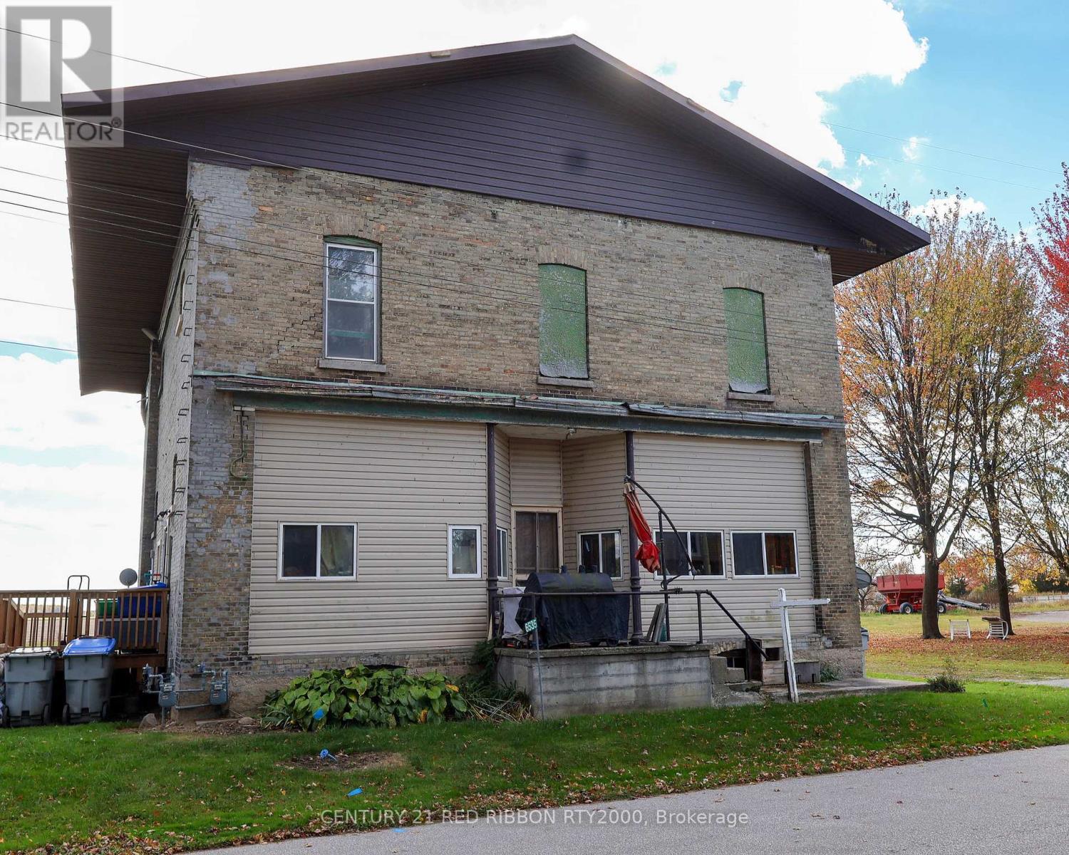 6535 James St, Brooke-alvinston Brooke Alvinston, ON N0M 1K0