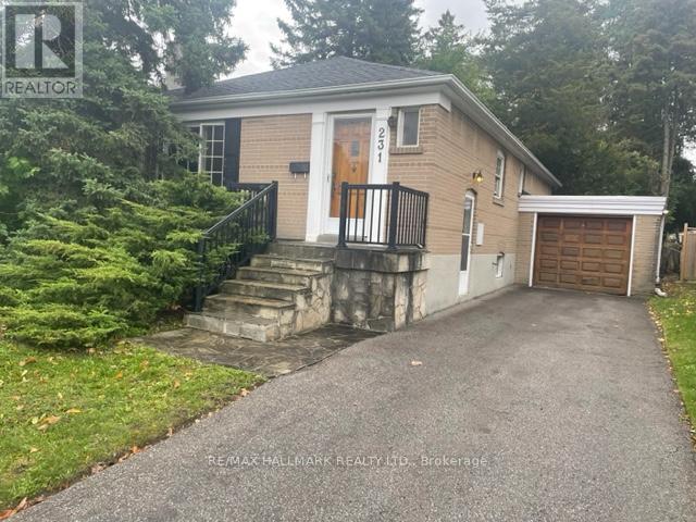 231 York Mills Rd, Toronto, ON M2L 1L2