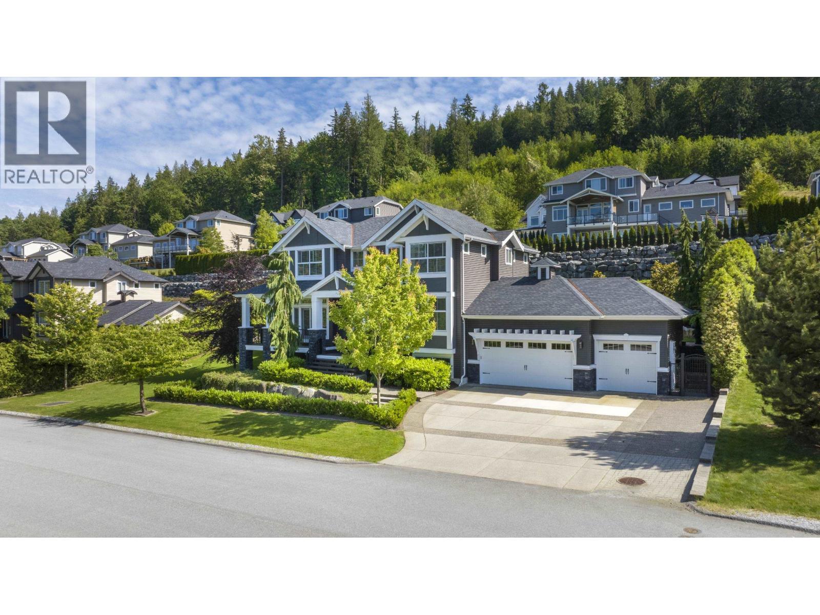 25518 Bosonworth Ave, Maple Ridge, BC V2W 1G9
