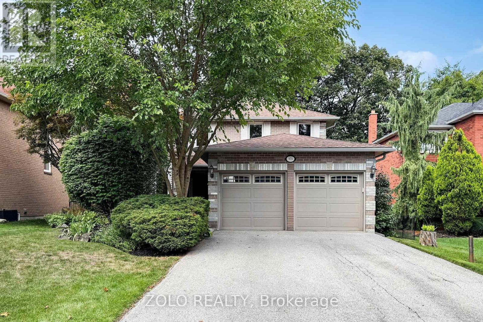 371 Binns Ave, Newmarket, ON L3X 1T7