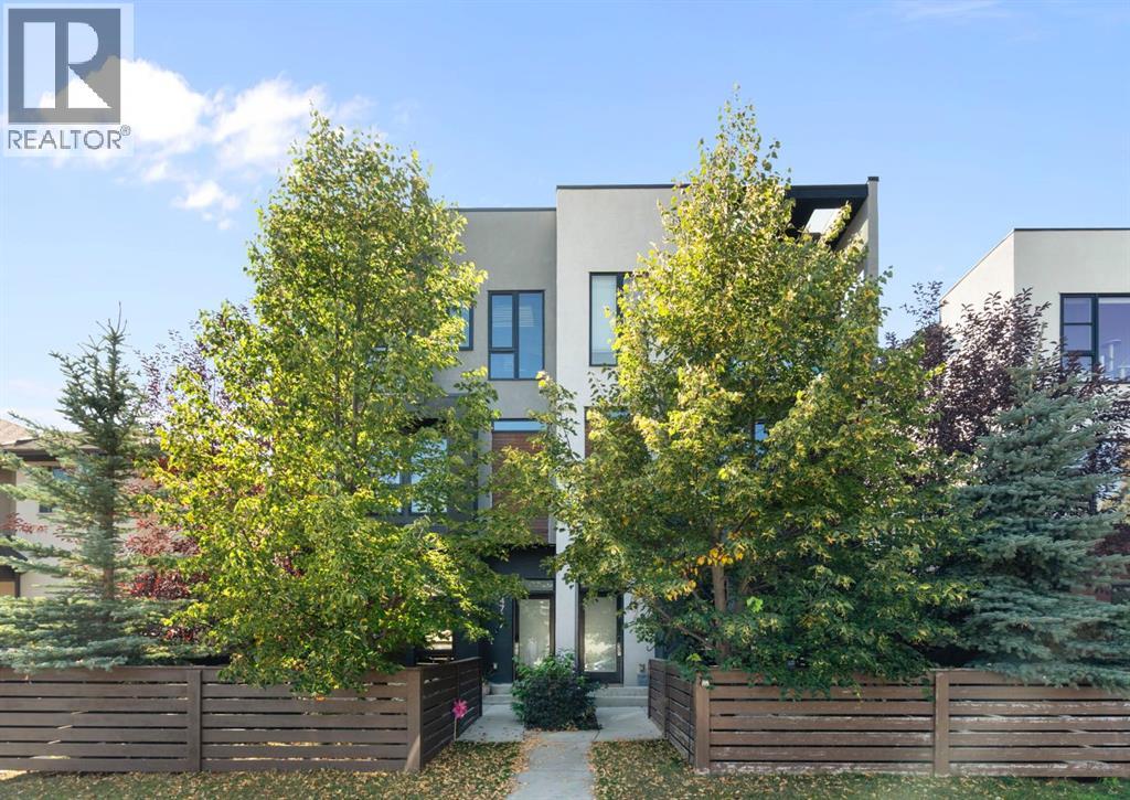 4727 17 Avenue Nw Unit 2, Calgary, AB T3B 0P4