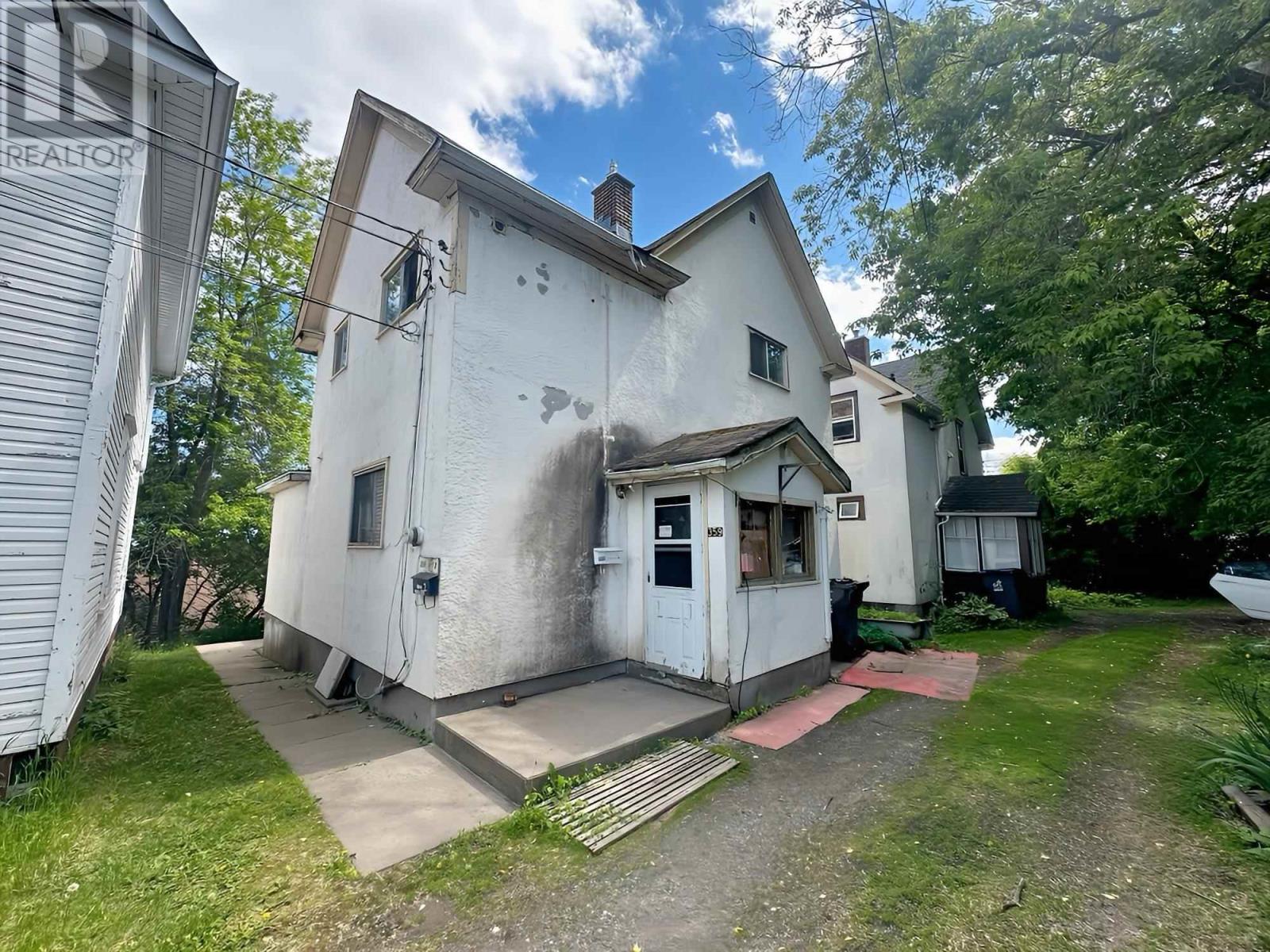 359 Foley St, Thunder Bay, ON P7B 1P9