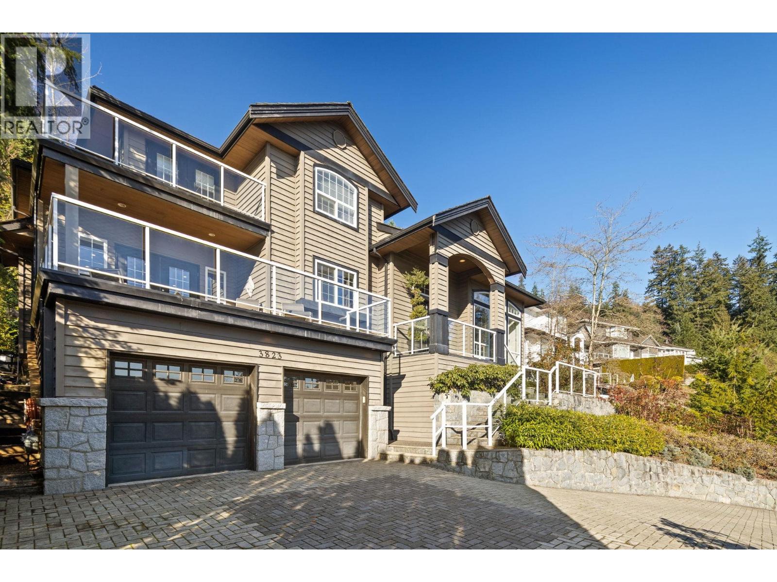 3823 Michener Way, North Vancouver, BC V7K 3C7