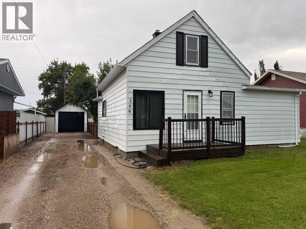 3 Street W Unit 306, Foremost, AB T0K 0X0