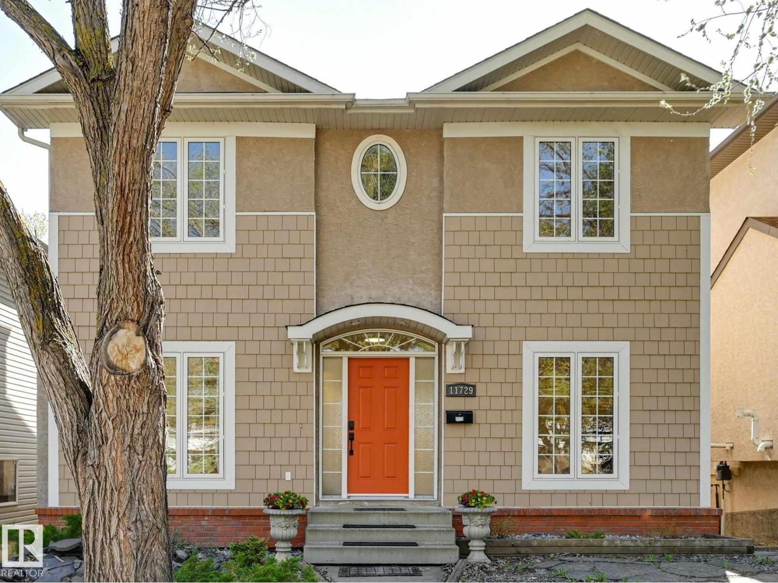 71 Av Nw Unit 11729 #a, Edmonton, AB T6G 2W5