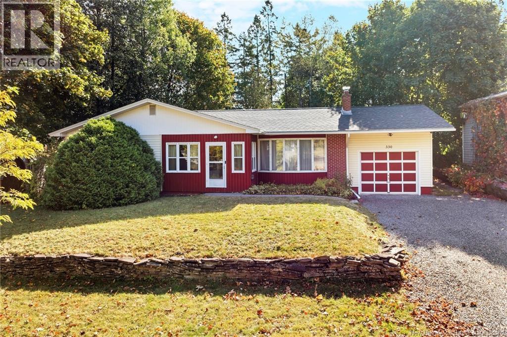 330 Willingdon St, Fredericton, NB E3B 3A5