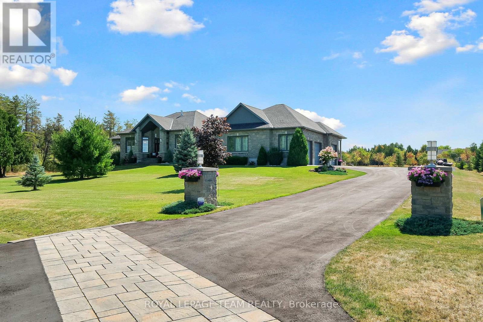 217 Shamus Way, Ottawa, ON K0A 1L0