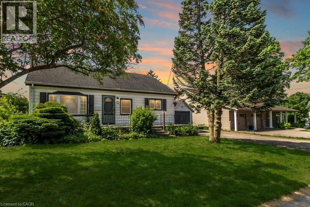 250 Cardigan St, Woodstock, ON N4S 1Z6