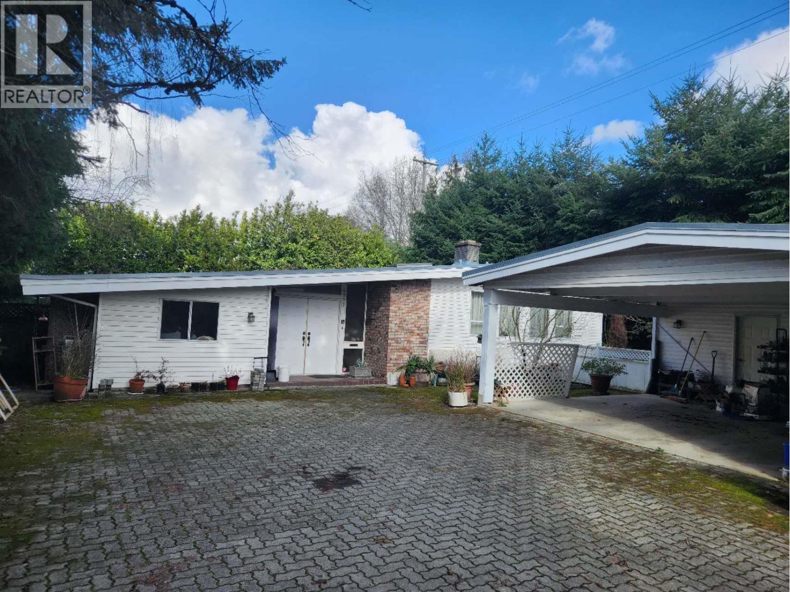 4991 Westminster Hwy, Richmond, BC V7C 1B7