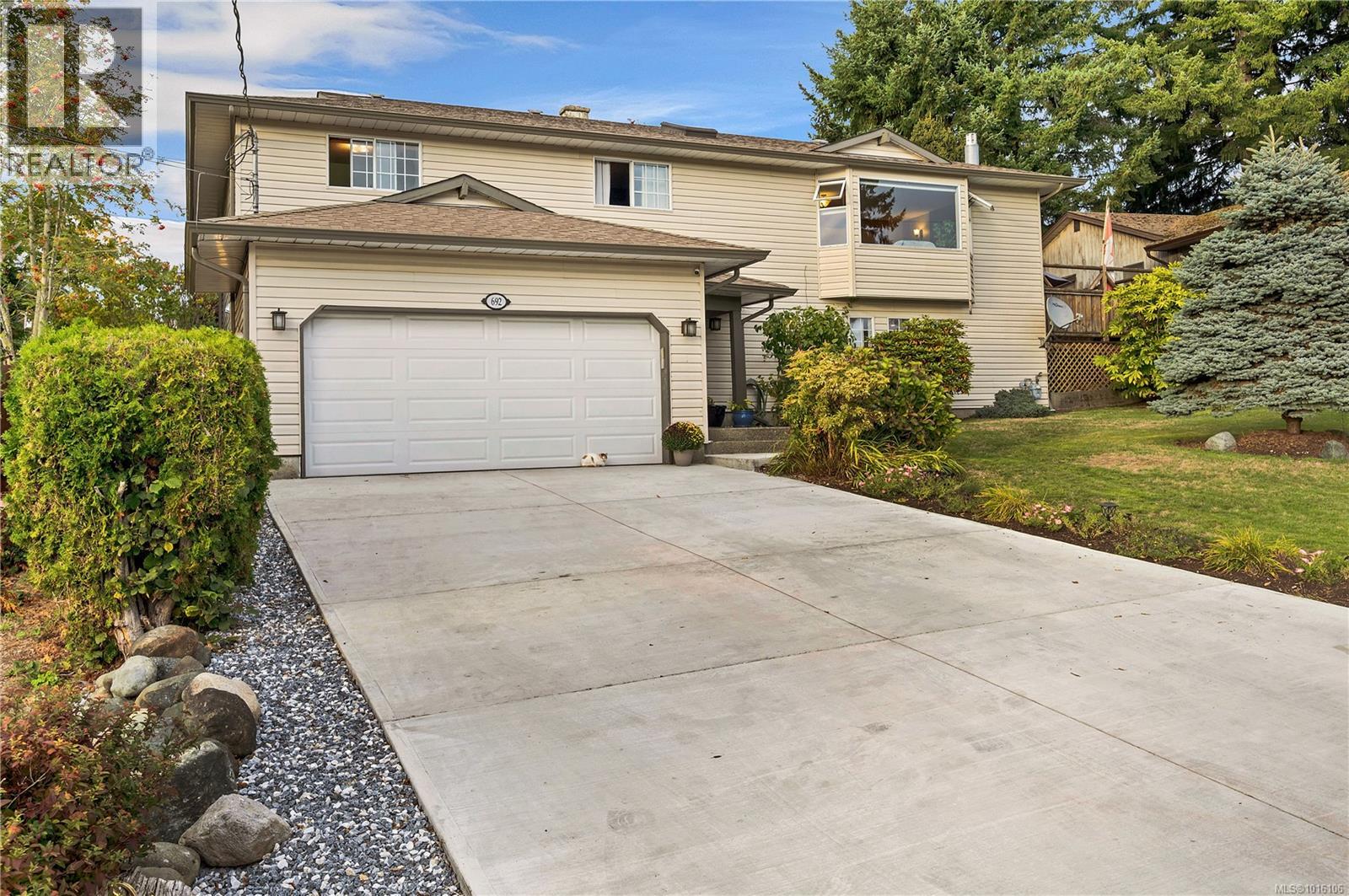 692 Eland Dr, Campbell River, BC V9W 6Y2