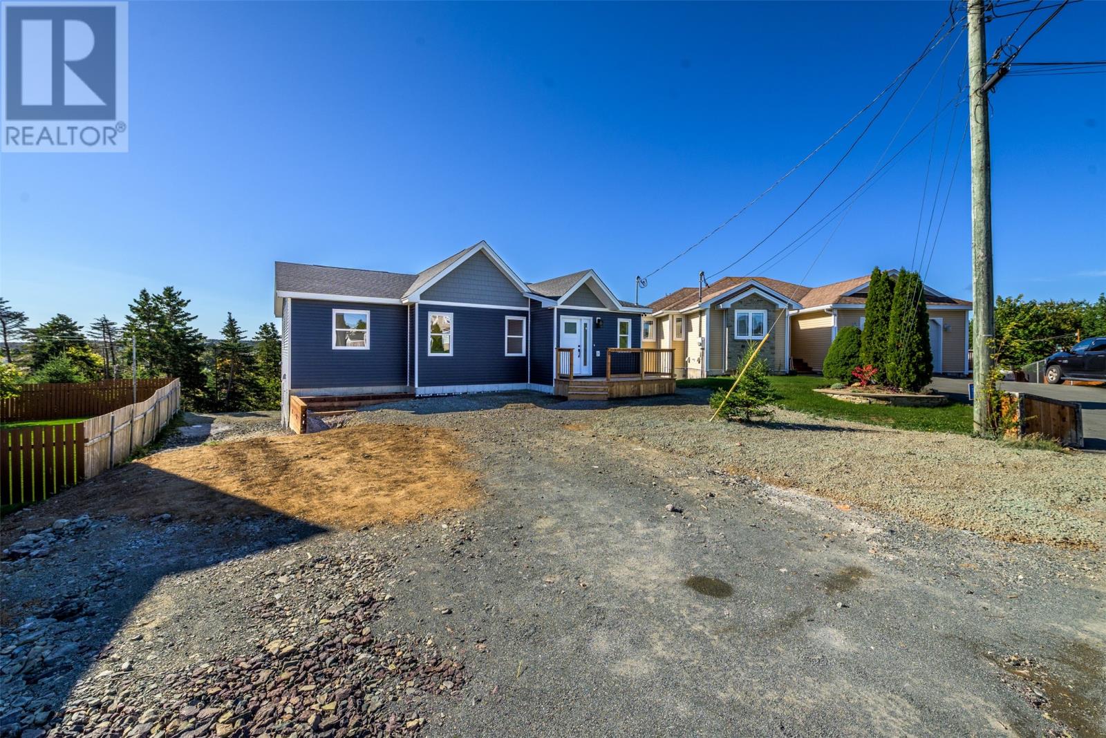 8 Thomas Gdn, Torbay, NL A1K 0A2