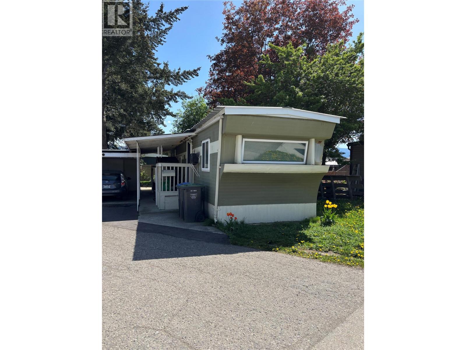 1132 Findlay Road Unit 4, Kelowna, BC V1X 5A8