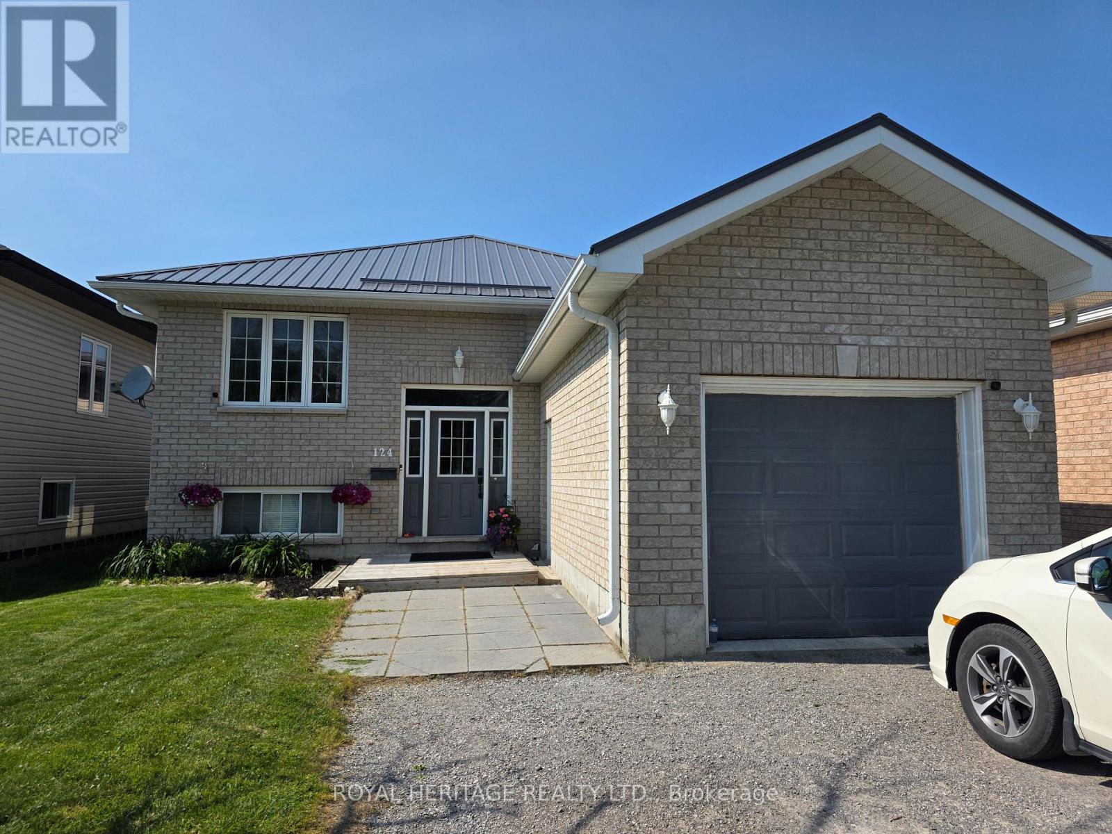 124 Mary St W, Kawartha Lakes, ON K9V 0B8
