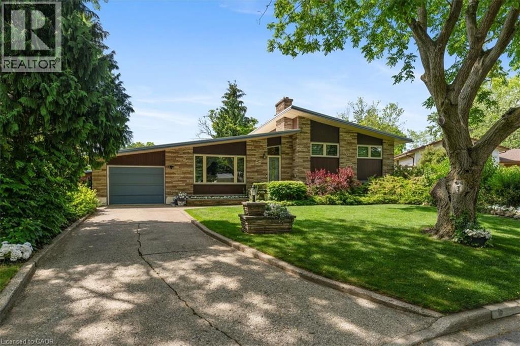 7 Glenayr Pl, St. Catharines, ON L2T 2A2