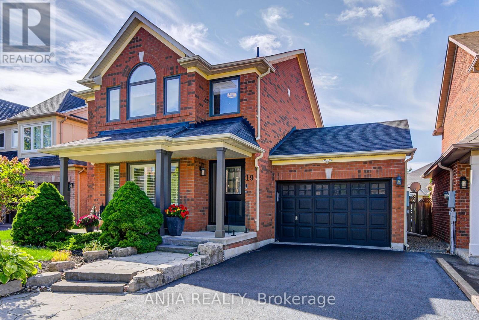 19 Redpoll Ave, Markham, ON L3S 4A8